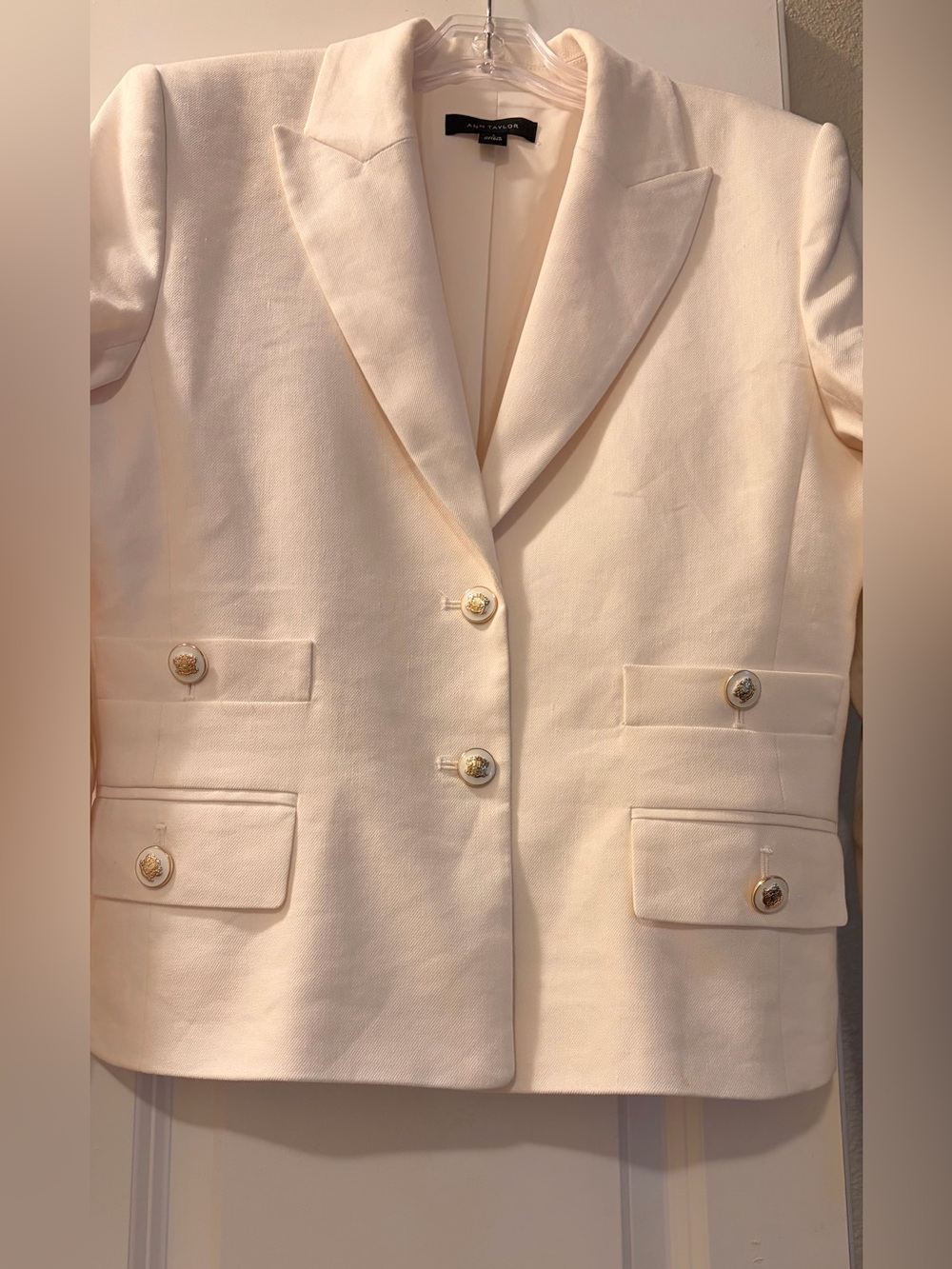 Ann Taylor Ivory Structured Single-Breasted Blazer - Picture 6 of 7